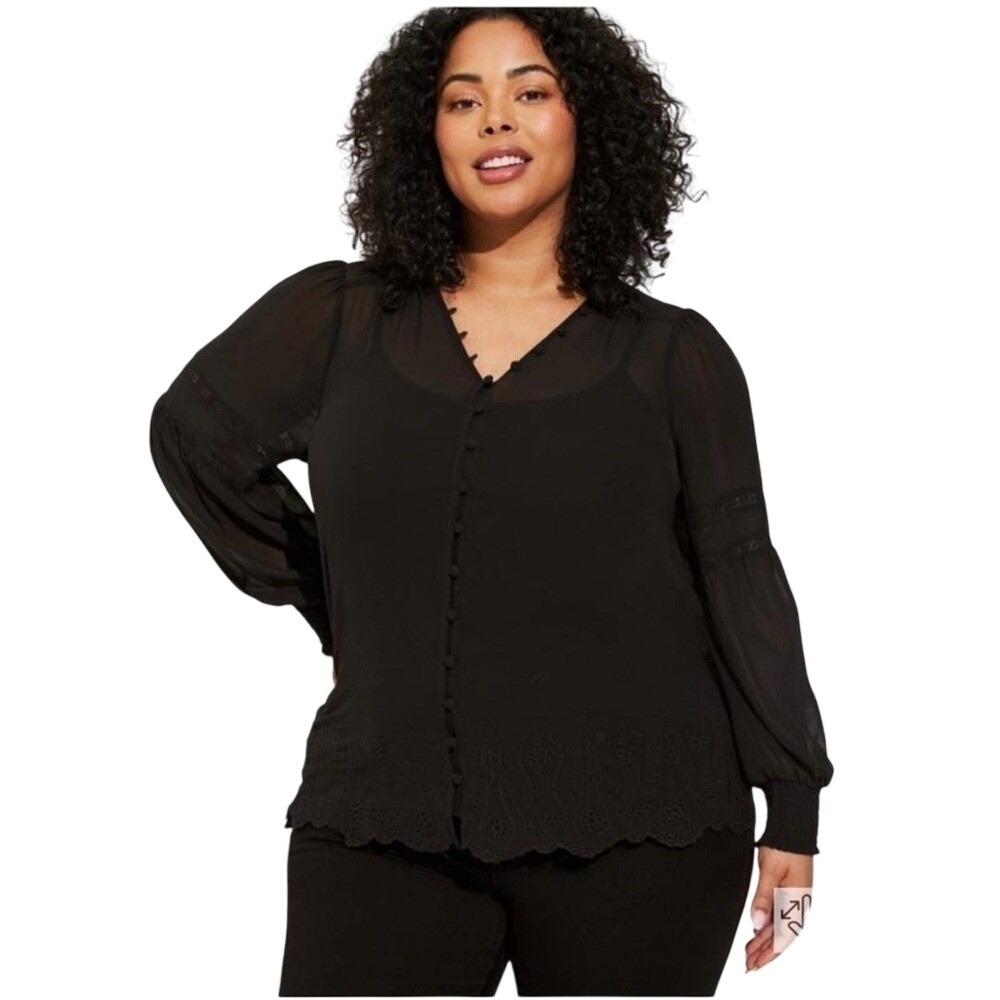 Torrid Blouse Womens 2 Black Swiss Dot Eyelet Embroidered Button Front EUC